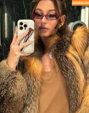 Hailey Baldwin Bieber photo #0468