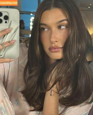 Hailey Baldwin Bieber photo #0482