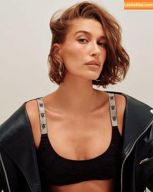 Hailey Baldwin Bieber photo #0508