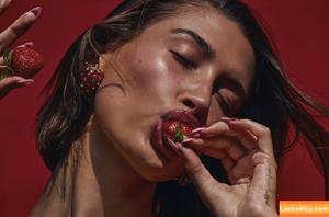 Hailey Baldwin Bieber photo #0543