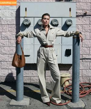 Hailey Baldwin Bieber photo #0561