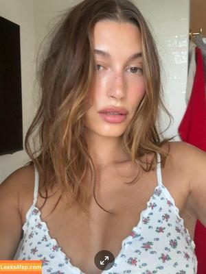 Hailey Baldwin Bieber photo #0837