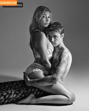 Hailey Baldwin photo #0122