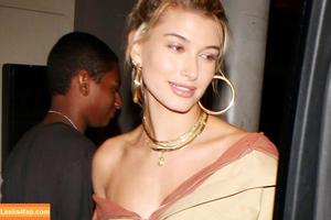 Hailey Baldwin photo #0128