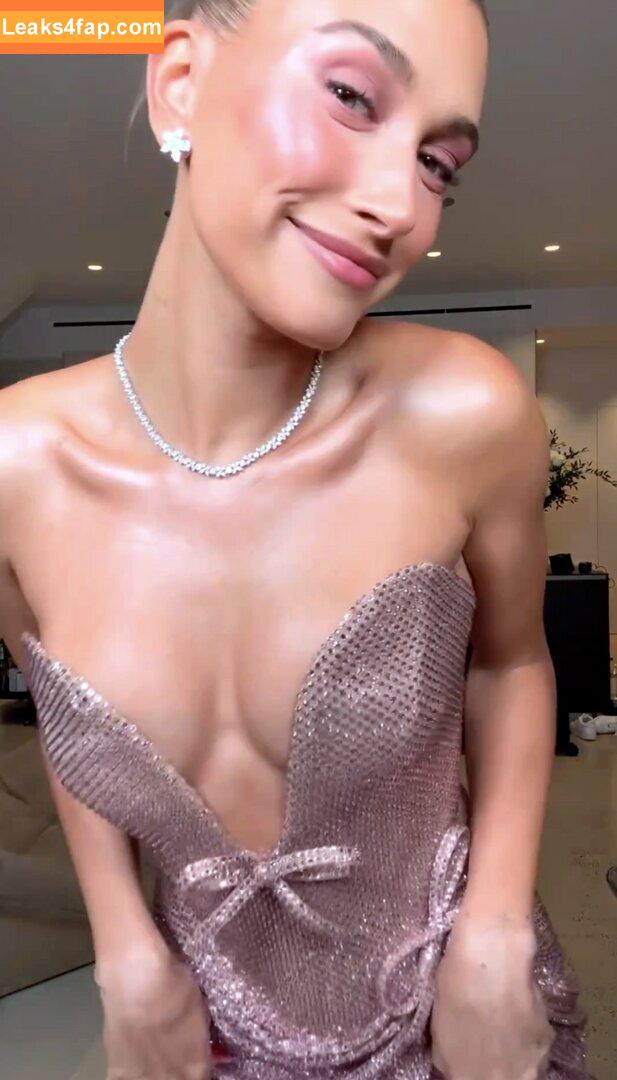 Hailey Bieber / haileeybear / haileybieber слитое фото фото #0212