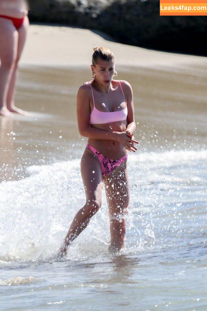 Hailey Bieber / haileybieber leaked photo photo #0370