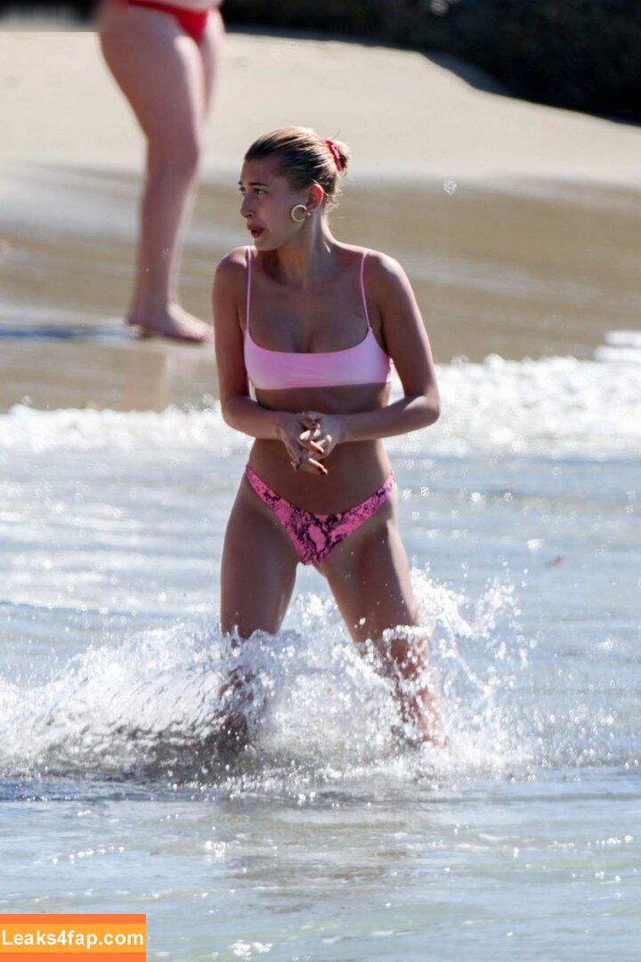 Hailey Bieber / haileybieber leaked photo photo #0374