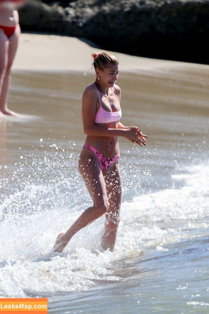 Hailey Bieber / haileybieber leaked photo photo #0382