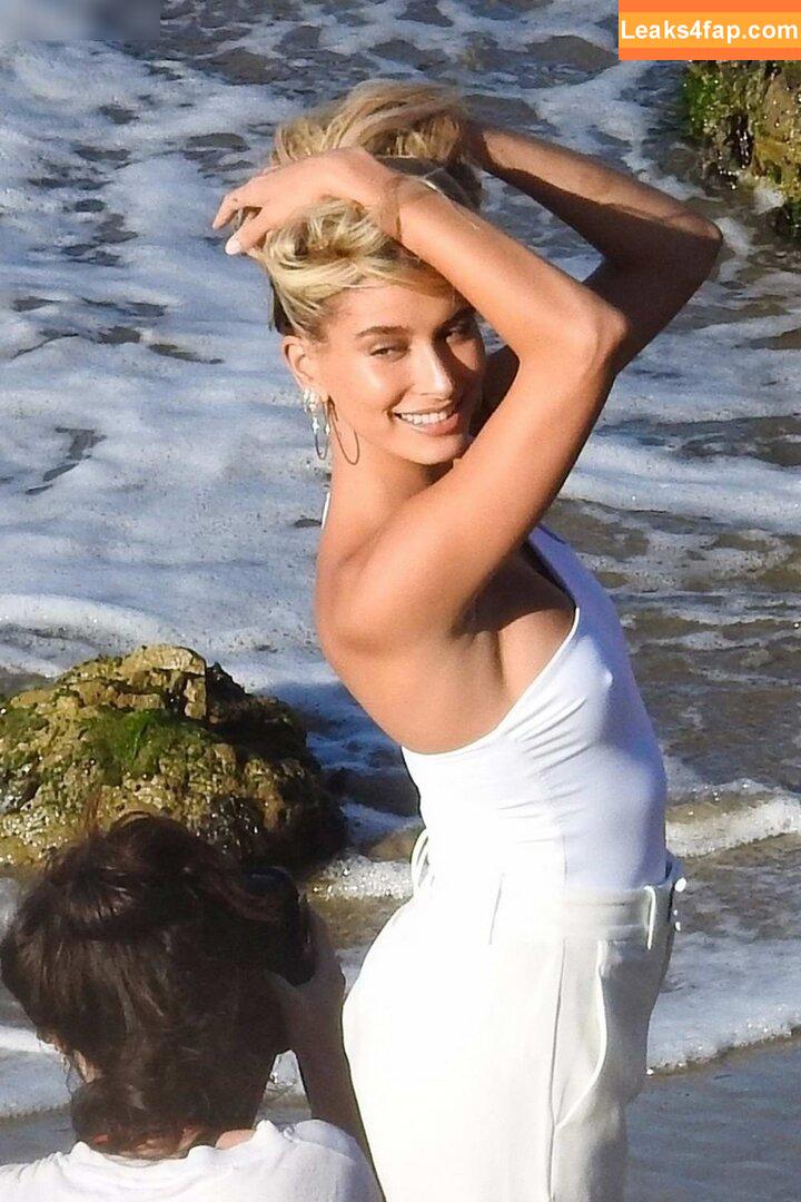 Hailey Bieber / haileybieber leaked photo photo #0406