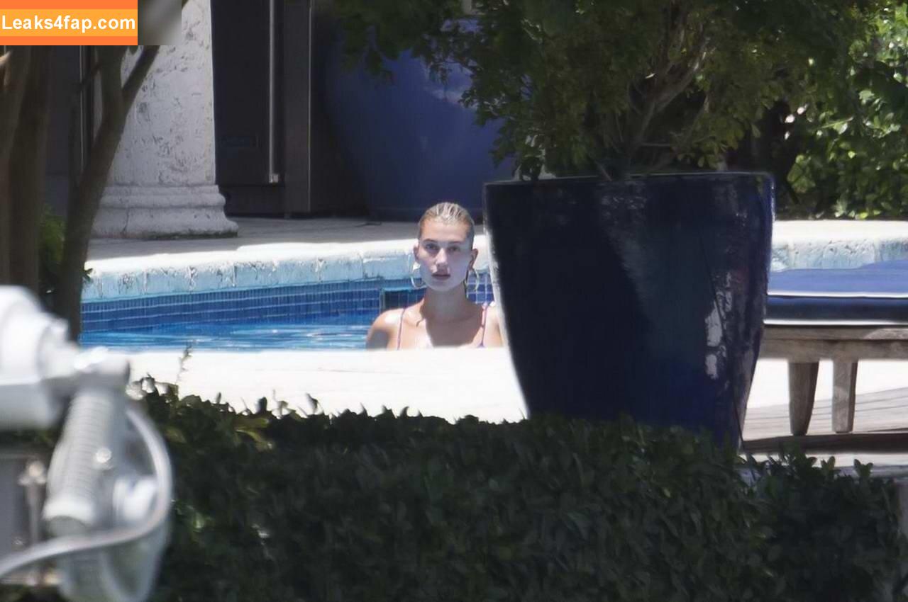 Hailey Bieber / haileybieber leaked photo photo #0471