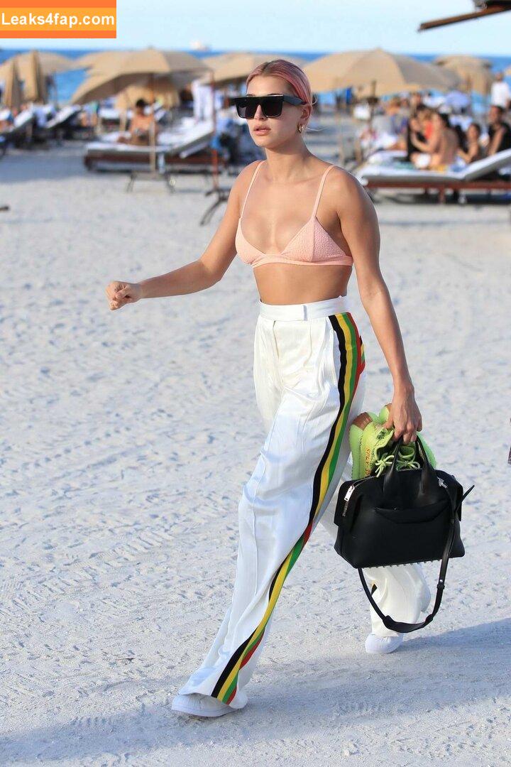 Hailey Bieber / haileeybear / haileybieber leaked photo photo #0491