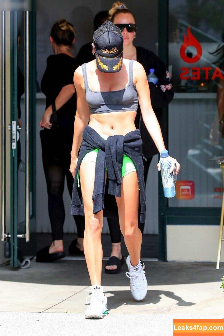 Hailey Bieber / haileybieber слитое фото фото #0623
