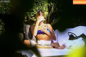 Hailey Bieber photo #0505