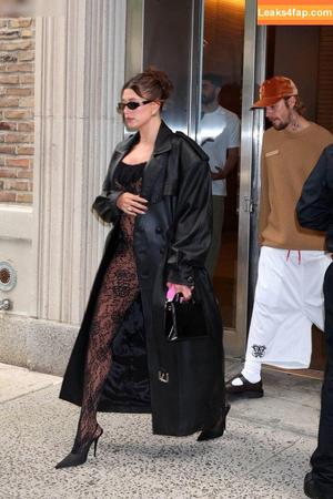 Hailey Bieber photo #0591