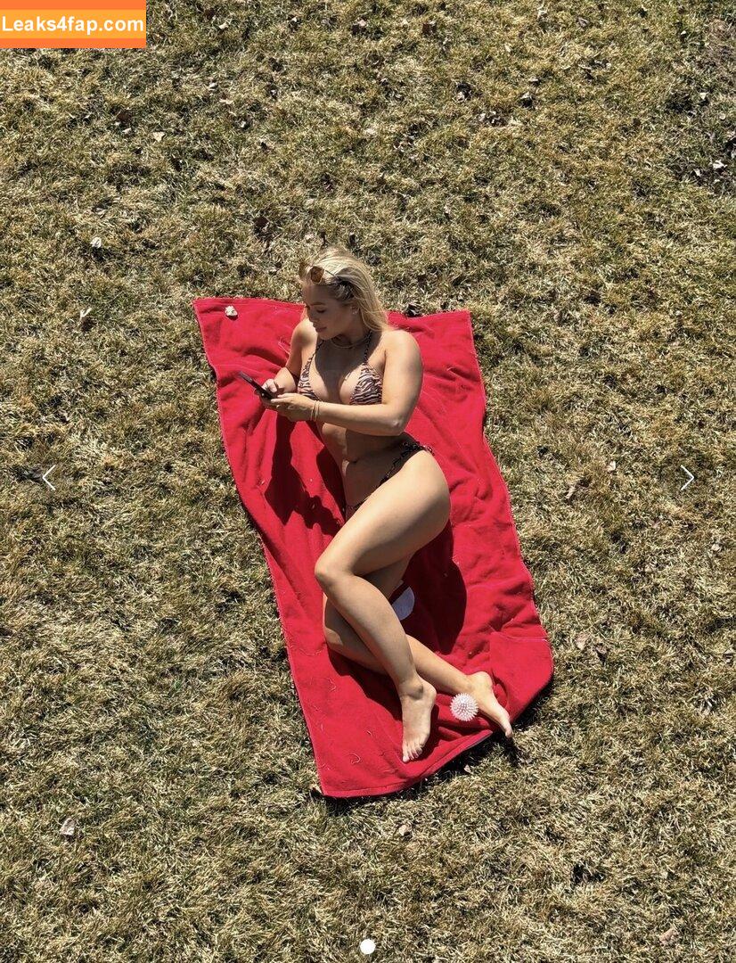 Hailey Ostrom / haileyostrom слитое фото фото #0023