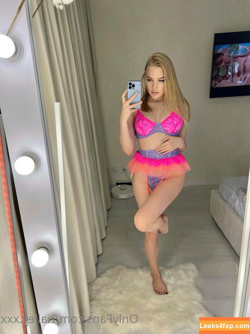 hailey.xxx / _.xx.hailey.xx._ leaked photo photo #0025