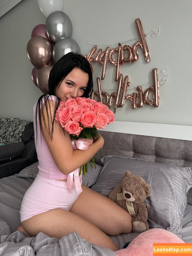 haileybliss / haileyblisss leaked photo photo #0013