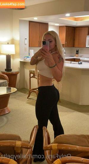 haileypeltz photo #0032