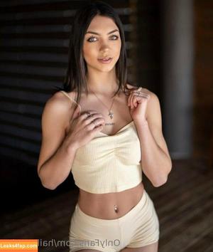 haileypeltz photo #0105