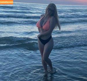 haileyyfriz photo #0034