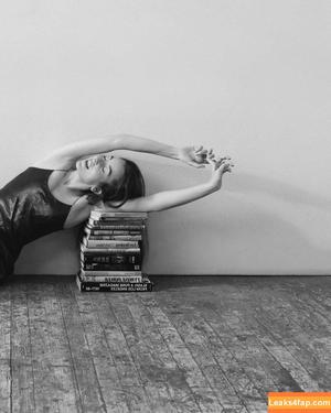 Haim Sisters photo #0106