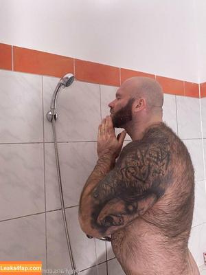 hairy_musclebear photo #0058