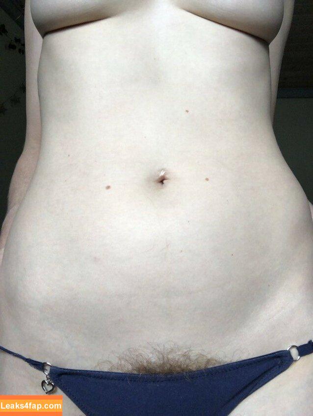 Hairy Women / HairyFairy420 / ig_naturals / pearlygirly06 leaked photo photo #0255