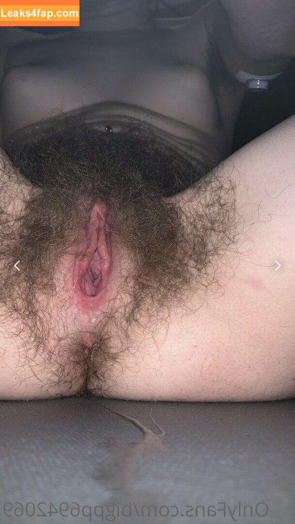 Hairy Women / HairyFairy420 / ig_naturals / pearlygirly06 leaked photo photo #0374