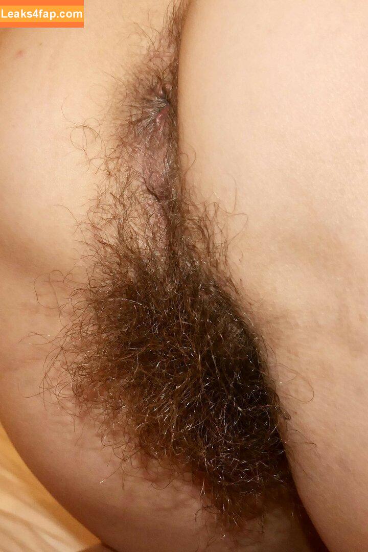 Hairy Women / HairyFairy420 / ig_naturals / pearlygirly06 leaked photo photo #0652