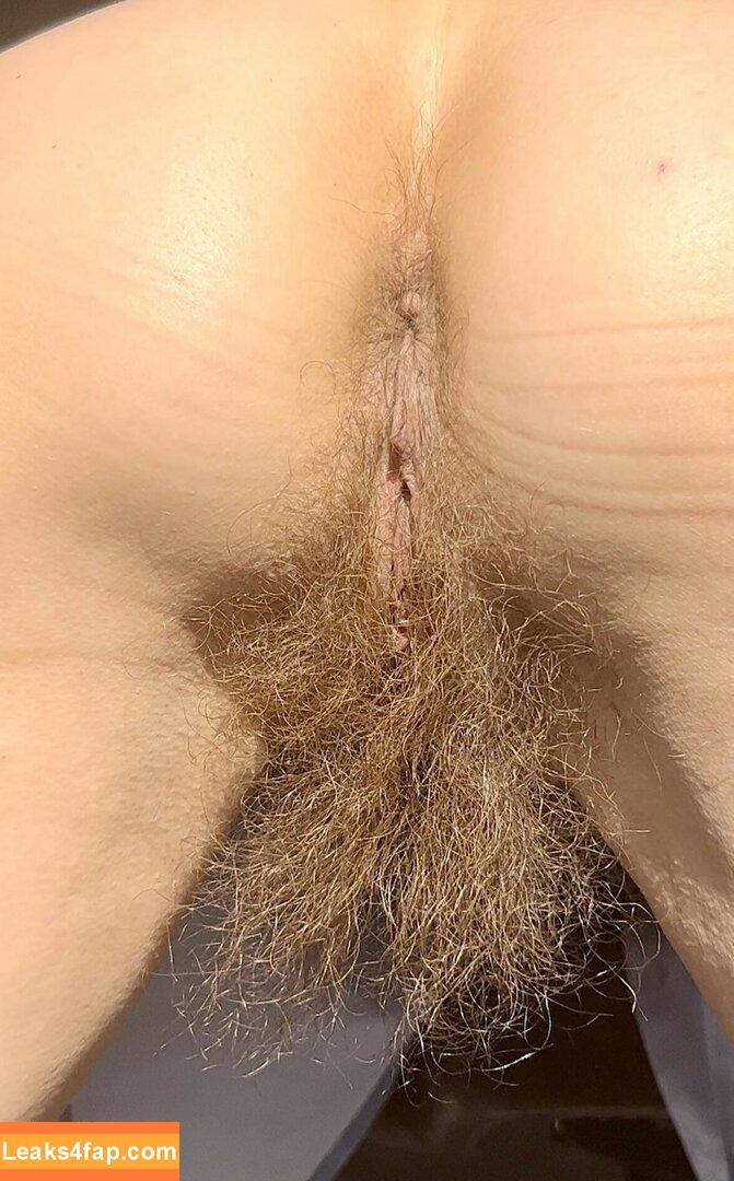 Hairy Women / HairyFairy420 / ig_naturals / pearlygirly06 leaked photo photo #0662