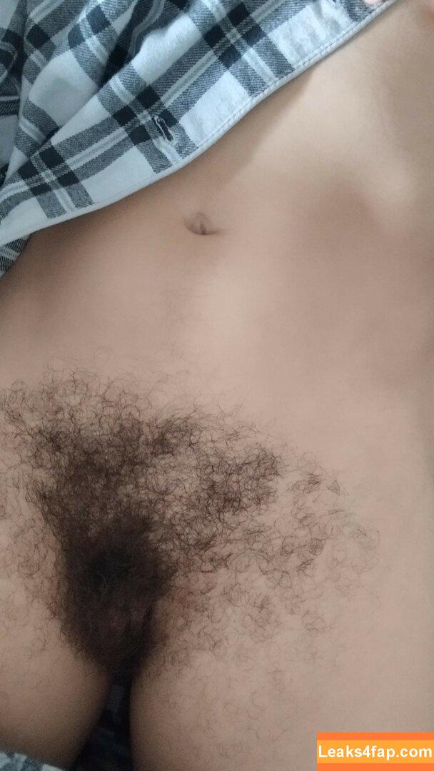 Hairy Women / HairyFairy420 / ig_naturals / pearlygirly06 leaked photo photo #0946