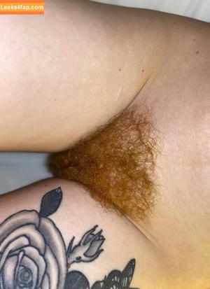 Hairy Women photo #0180