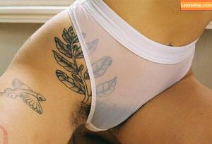 Hairy Women photo #0485