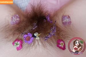 Hairy Women photo #0877