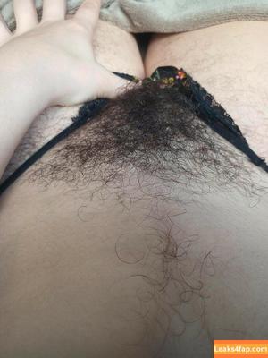 Hairy Women photo #0937