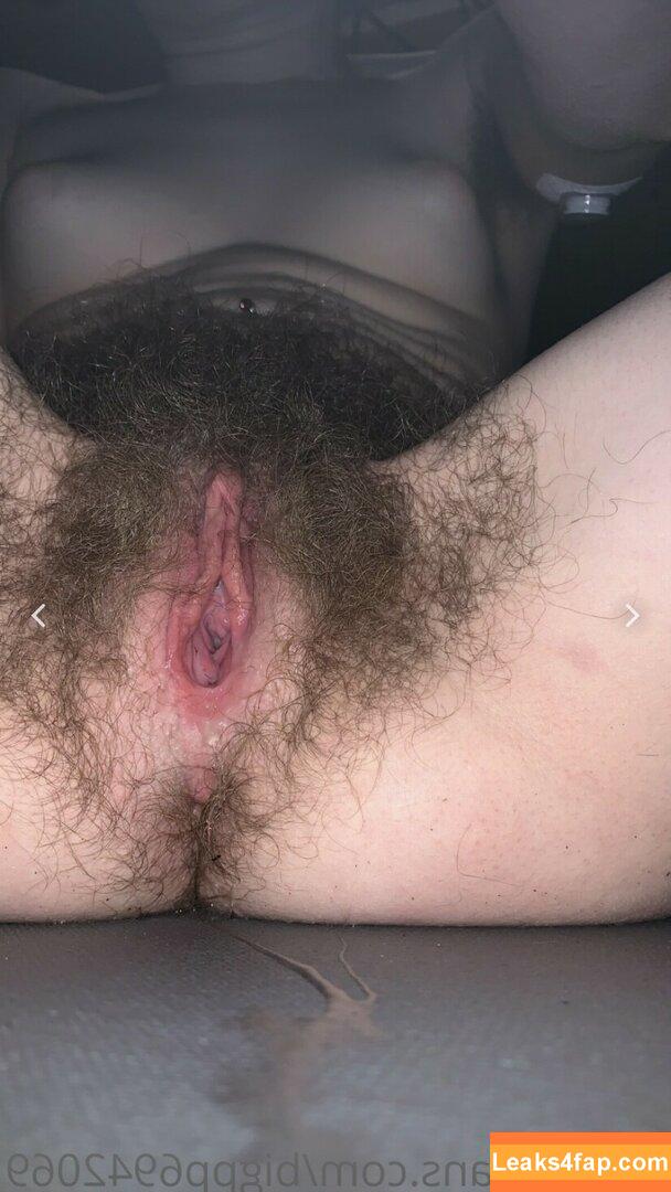 Hairy Women / HairyFairy420 / ig_naturals / pearlygirly06 leaked photo photo #1022