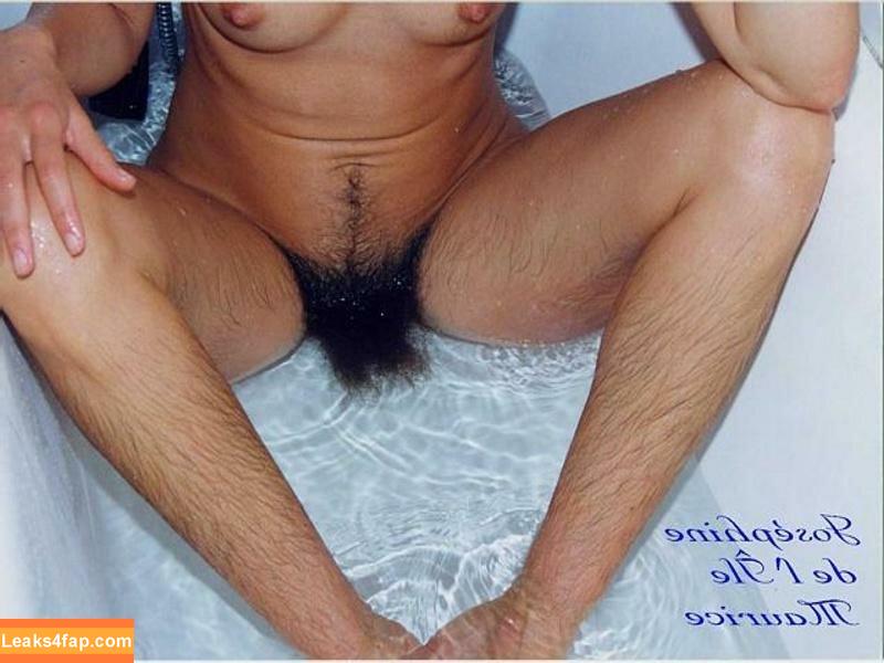 Hairy Women / HairyFairy420 / ig_naturals / pearlygirly06 leaked photo photo #1283