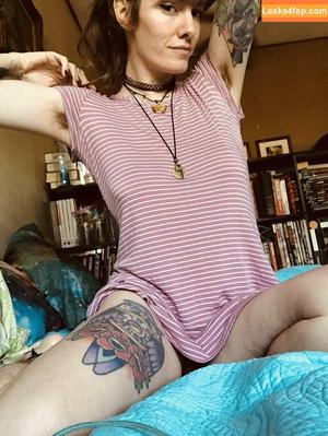 Hairy Women photo #1969