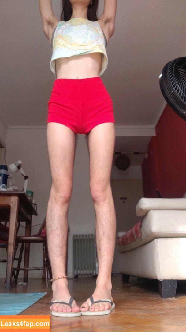 Hairy Women / HairyFairy420 / ig_naturals / pearlygirly06 leaked photo photo #2145