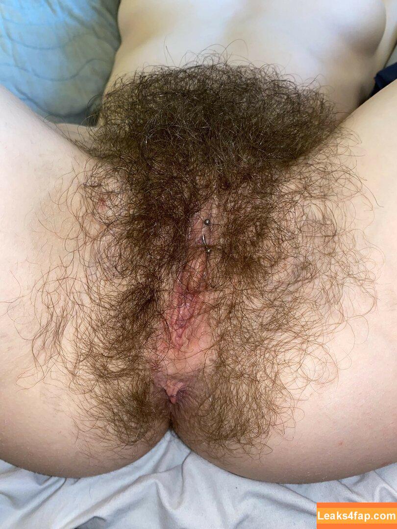 Hairy Women / HairyFairy420 / ig_naturals / pearlygirly06 leaked photo photo #2425