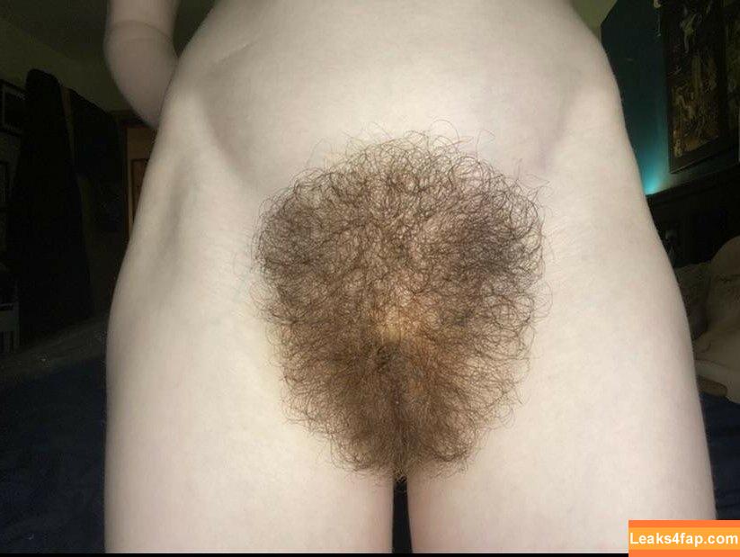 Hairy Women / HairyFairy420 / ig_naturals / pearlygirly06 leaked photo photo #2430