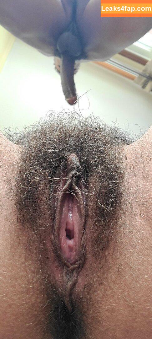 Hairy Women / HairyFairy420 / ig_naturals / pearlygirly06 leaked photo photo #2578