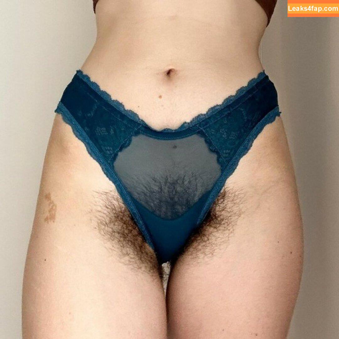Hairy Women / HairyFairy420 / ig_naturals / pearlygirly06 leaked photo photo #2729