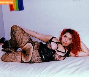 Hairy Women photo #2183