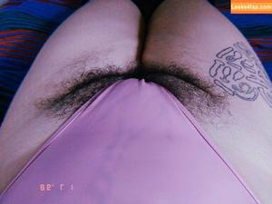 Hairy Women photo #2202