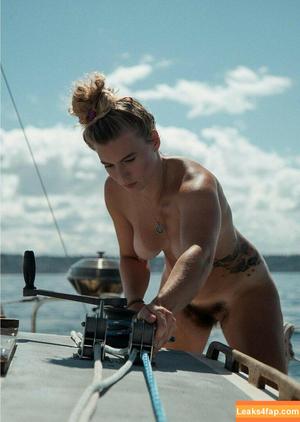 Hairy Women photo #2227