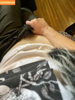 Hairy Women photo #2272