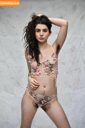 Hairy Women photo #2426