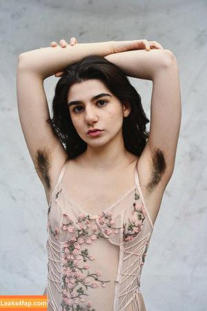 Hairy Women photo #2429