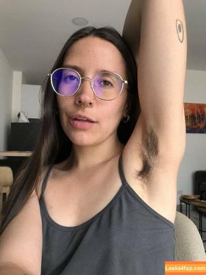 Hairy Women photo #2980